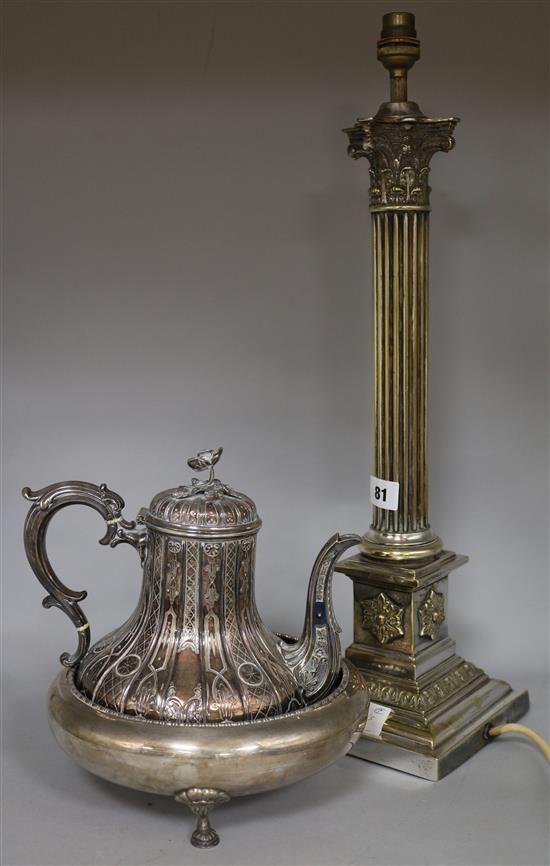 A plated corinthian column table lamp, a plated teapot and a bowl.